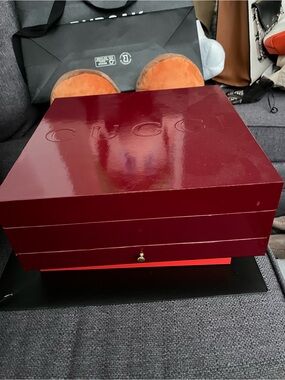 Authentic Gucci VIP Lunar Red Envelope Box Set - Limited Edition Collectible